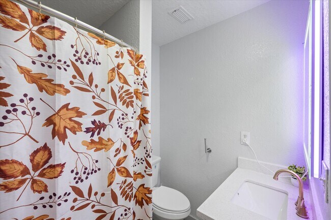 Foto del edificio - 2910 San Augustine Ave