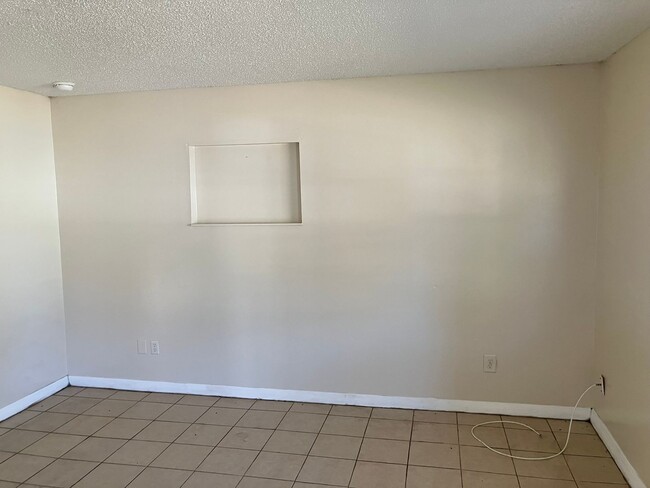 Foto del edificio - 39500 Lincoln Ave