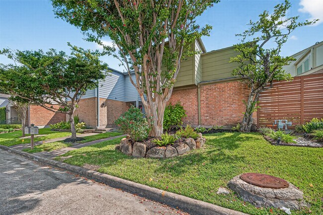 Foto del edificio - 1917 Trixie Ln