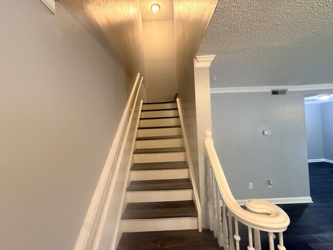Foto del edificio - 11008 Hunter Trail Ln