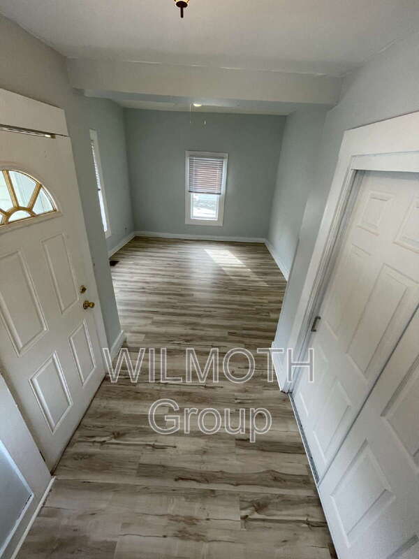 Foto del edificio - 610 S Gallatin St