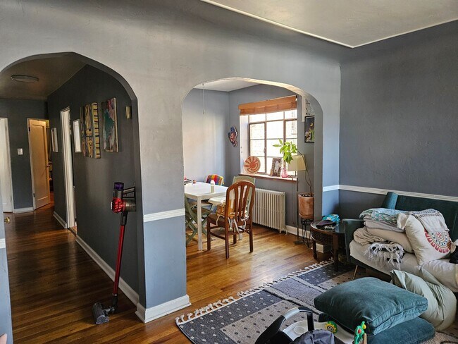 Photo - 19th Apartment