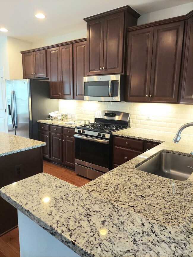 Cocina: segundo nivel - 5363 S Center Dr