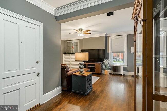 Foto del edificio - 300 N Penn St