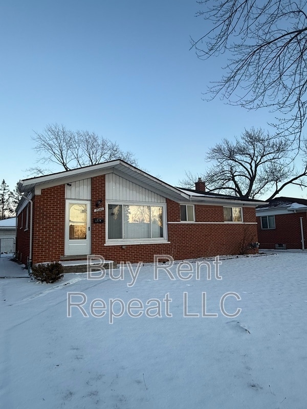 Building Photo - 23344 Panama Ave