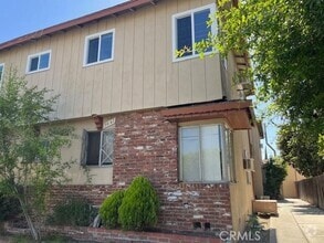 Building Photo - 7047 Fulton Ave