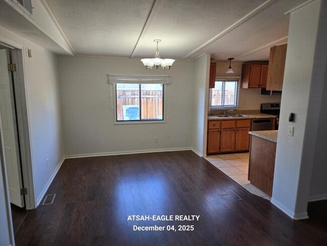 Building Photo - 153 Cll Hermosa