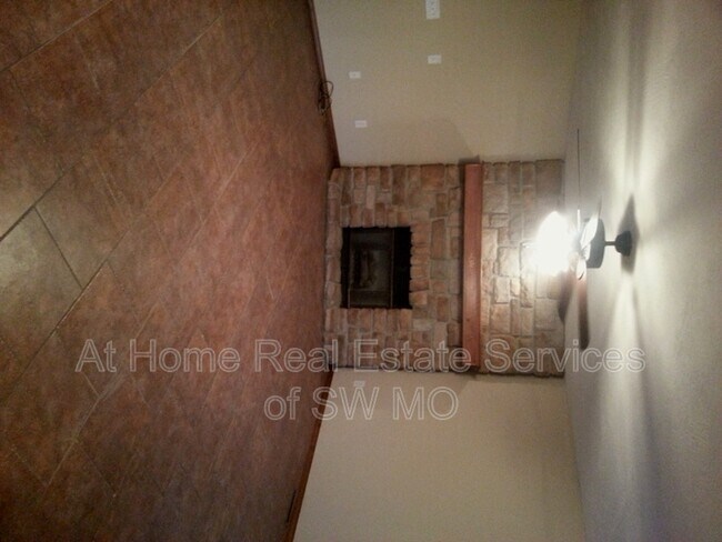 Building Photo - 3203 W Hanover St