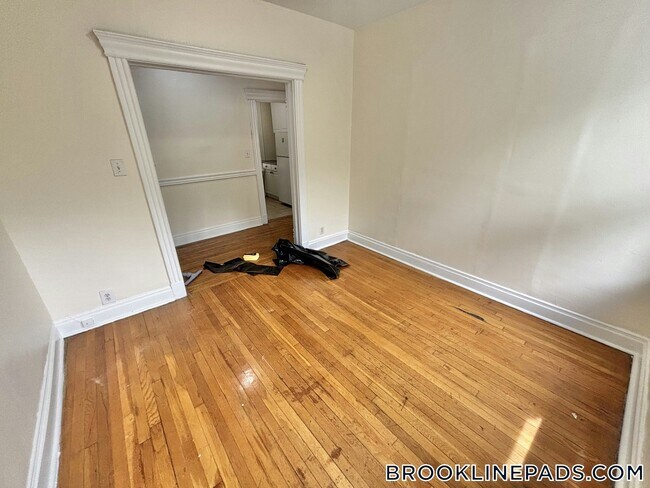 Foto del edificio - 352 Riverway