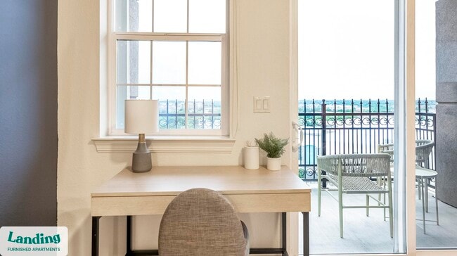 Foto del edificio - 6743 W 135th St