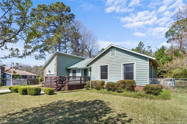 Building Photo - 6304 Thistle Ct