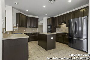 Foto del edificio - 3415 Highline Tr