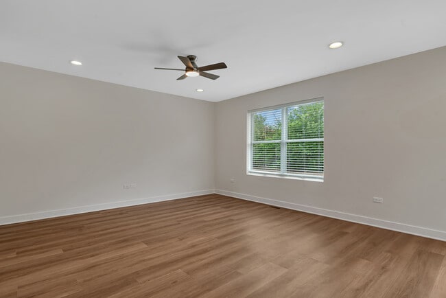 Building Photo - 903 Covey Ln