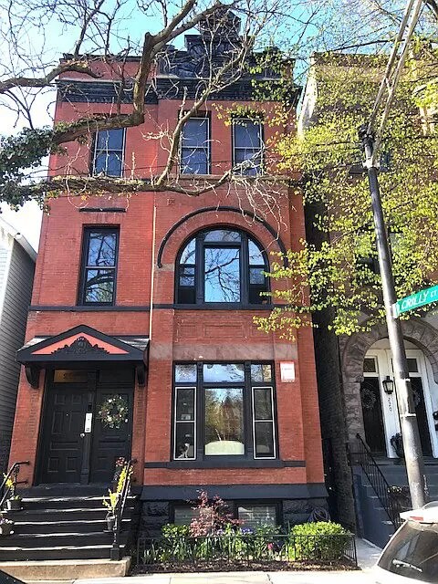 Building Photo - 224 W Saint Paul Ave