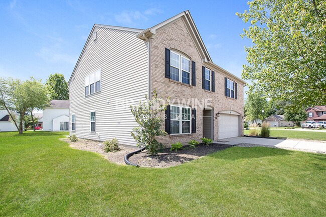 Foto del edificio - 967 Webb Dr