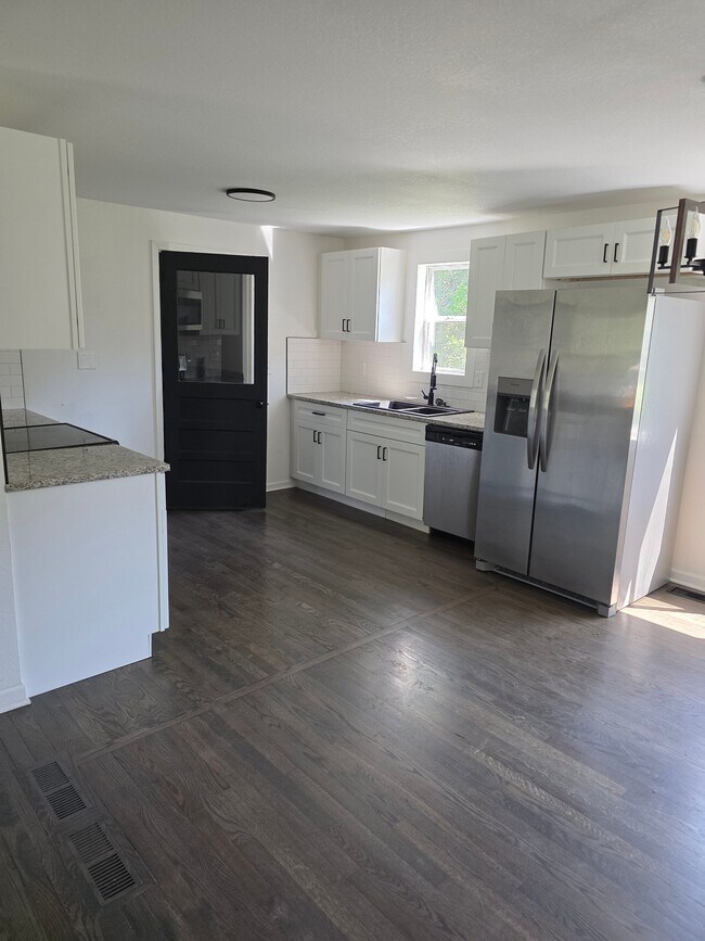 Foto del edificio - 5419 Ridgeway Ave