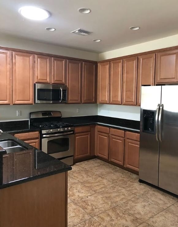 Foto del edificio - 10450 S Cutting Horse Dr