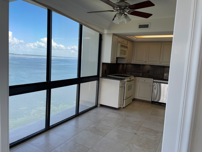 Foto del edificio - 3301 Bayshore Blvd