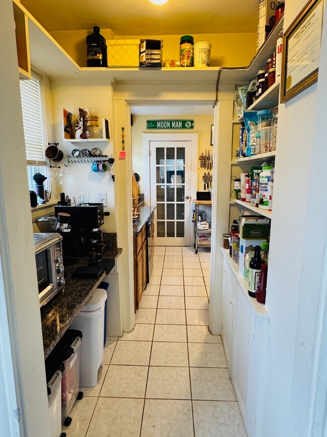 Foto del edificio - 102 Bennett St