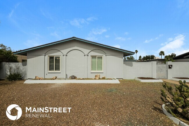 Building Photo - 3108 W McLellan Blvd