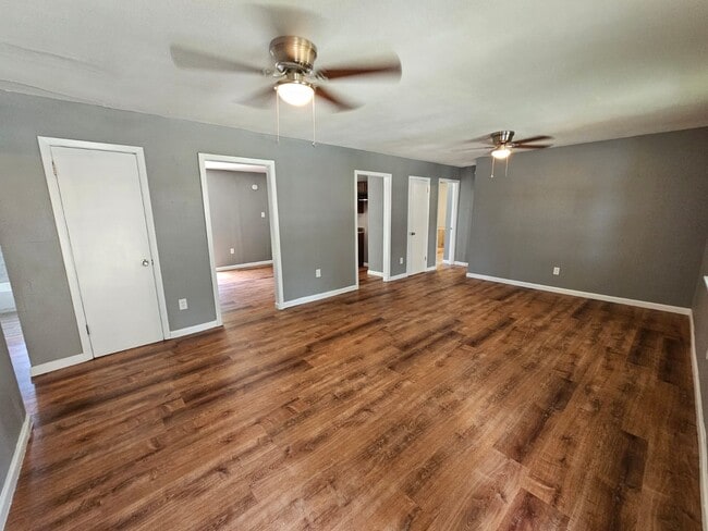 Photo - 1325 Bruce St Townhome