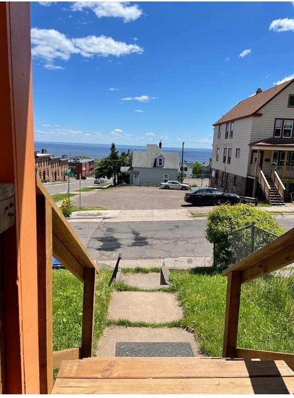 Foto del edificio - 731 E 5th St