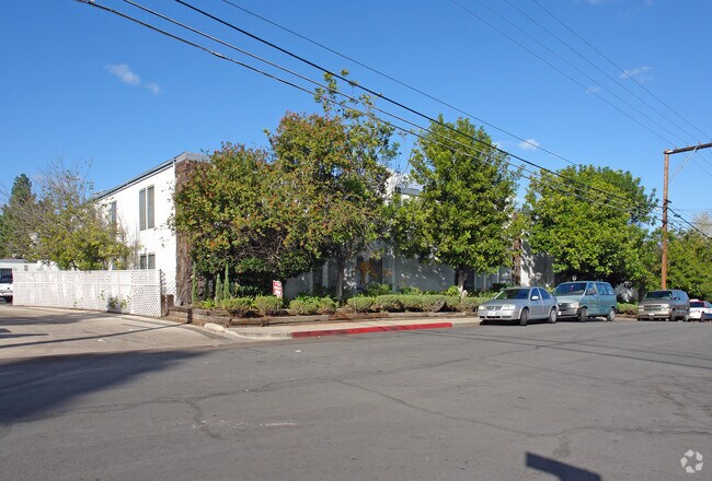 Building Photo - Keeney Plaza Apartment