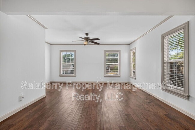 Building Photo - 3824 Collinwood Ave
