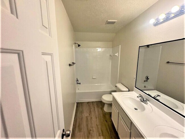 Foto del edificio - 20311 Hidden Point Ln