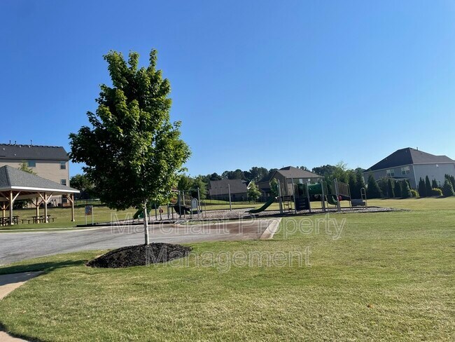Building Photo - 120 Buckland Dr