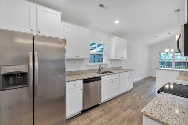Foto del edificio - 2452 Belltown Dr SW