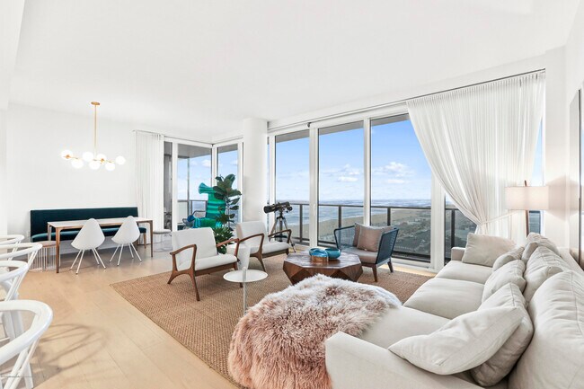 Foto del edificio - 1101 N Ocean Ave