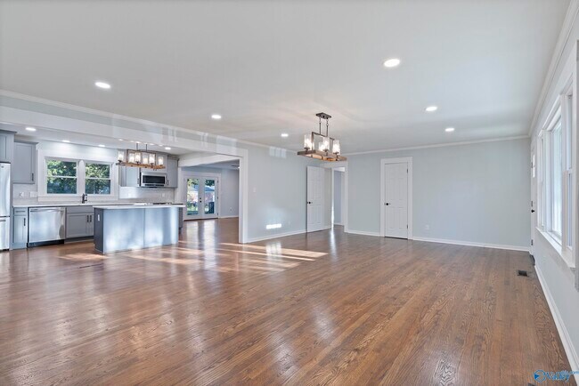 Foto del edificio - 3311 Beverly Dr SW