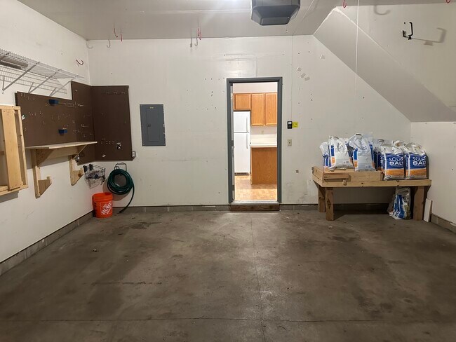 Building Photo - 15100 Dunwood Trail