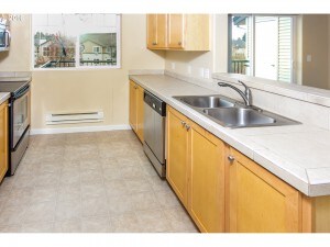 Building Photo - 720 NW 185th Ave