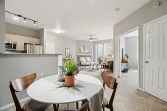 Building Photo - Palladia