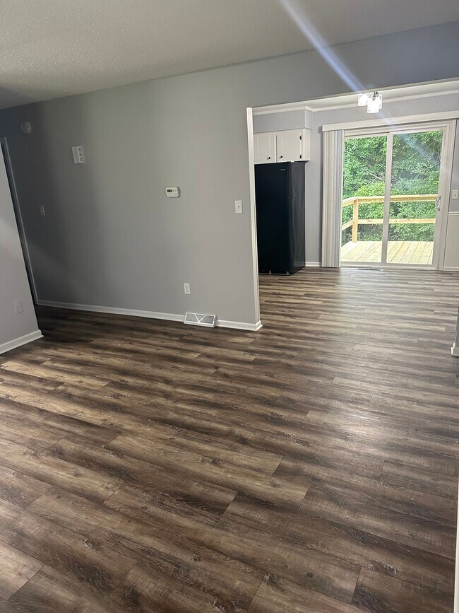 Foto del edificio - 2555 Ridgemoor Dr SE