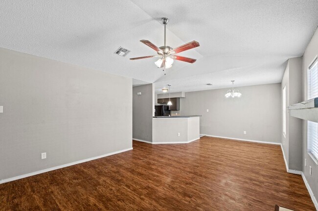 Foto del edificio - 4208 Duval Rd