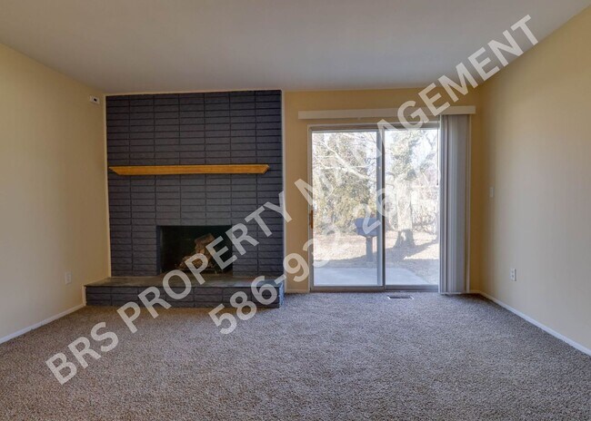 Foto del edificio - Sterling Heights brick ranch with 3 bedrooms and 1.5 bath for rent.