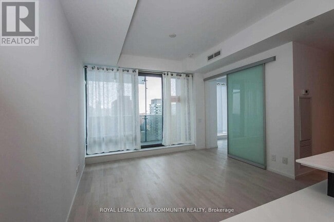 Photo du bâtiment - 5 St Joseph St