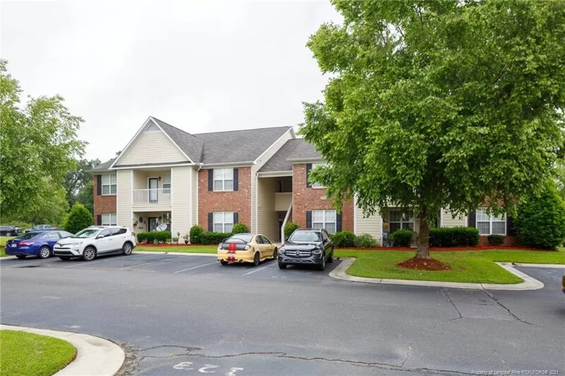 3140 Wisteria Ln Unit 201, Fayetteville, NC 28314 Condo for Rent in