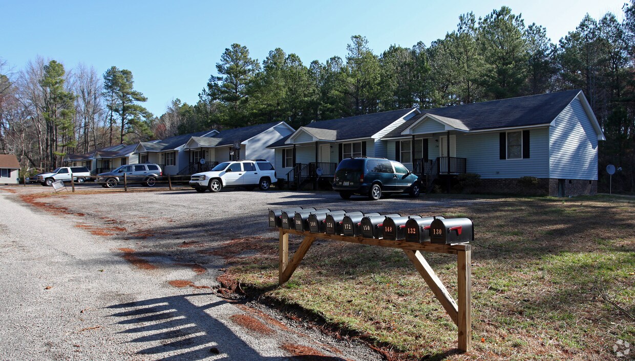 174 Chappell Ln, Kittrell, NC 27544 Apartments in Kittrell, NC