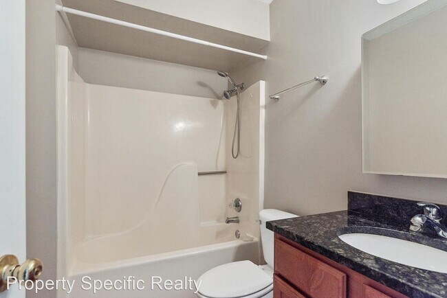 Foto del edificio - 2 br, 2 bath House - 2801 Edridge Ct #202