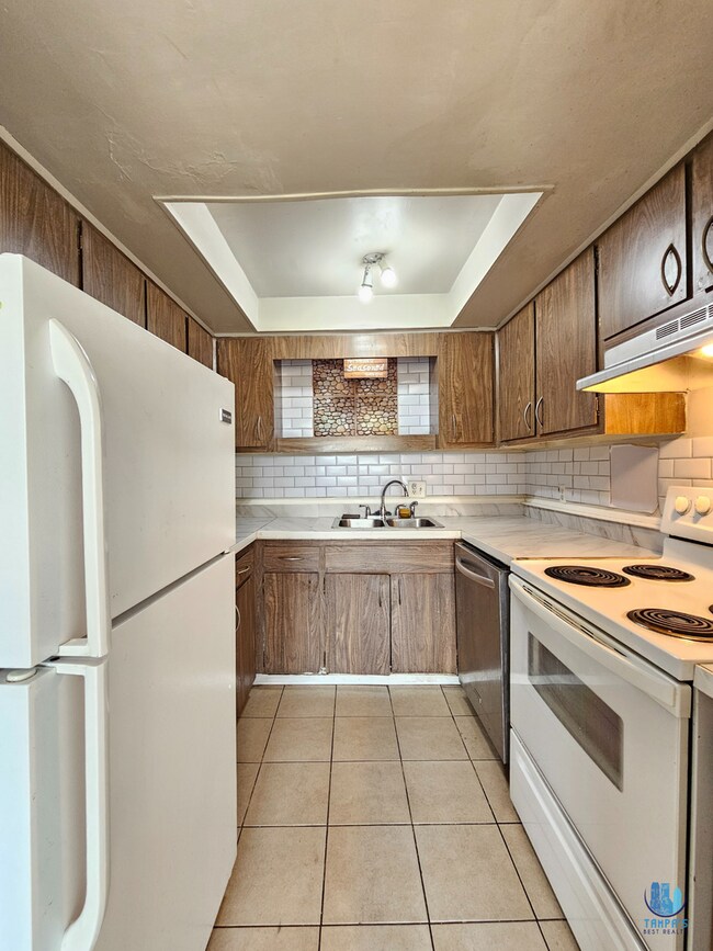 Foto del edificio - 7610 W Powhatan Ave