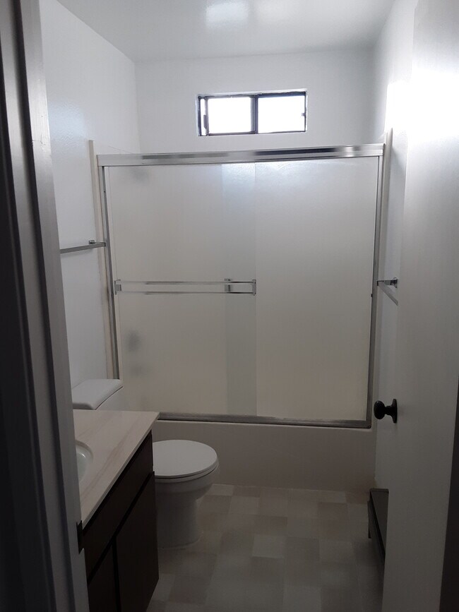 Foto del edificio - 515 Ramona Ct