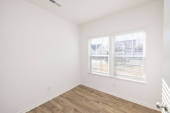 Foto del edificio - Brand New 4bd/2.5bath Home in Stonebridge Fairways- MOVE IN READY
