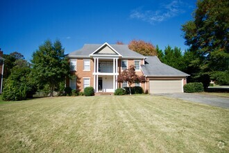 Building Photo - 1998 Bridle Path Ct