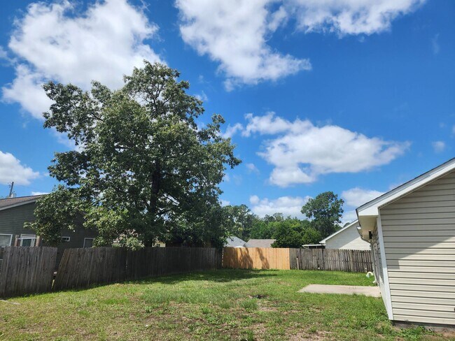 Photo - 33 Evans Ave House