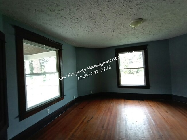 Building Photo - 522 W Madison Ave