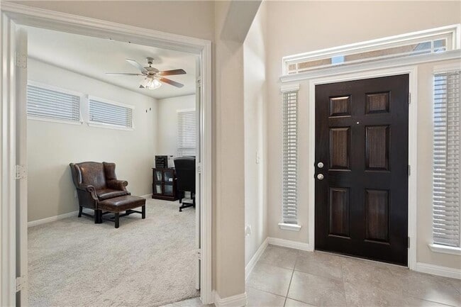 Foto del edificio - 601 Flag Ln